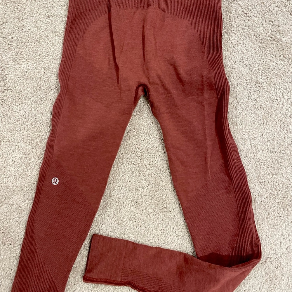 Lululemon Ribbed Leggings / S